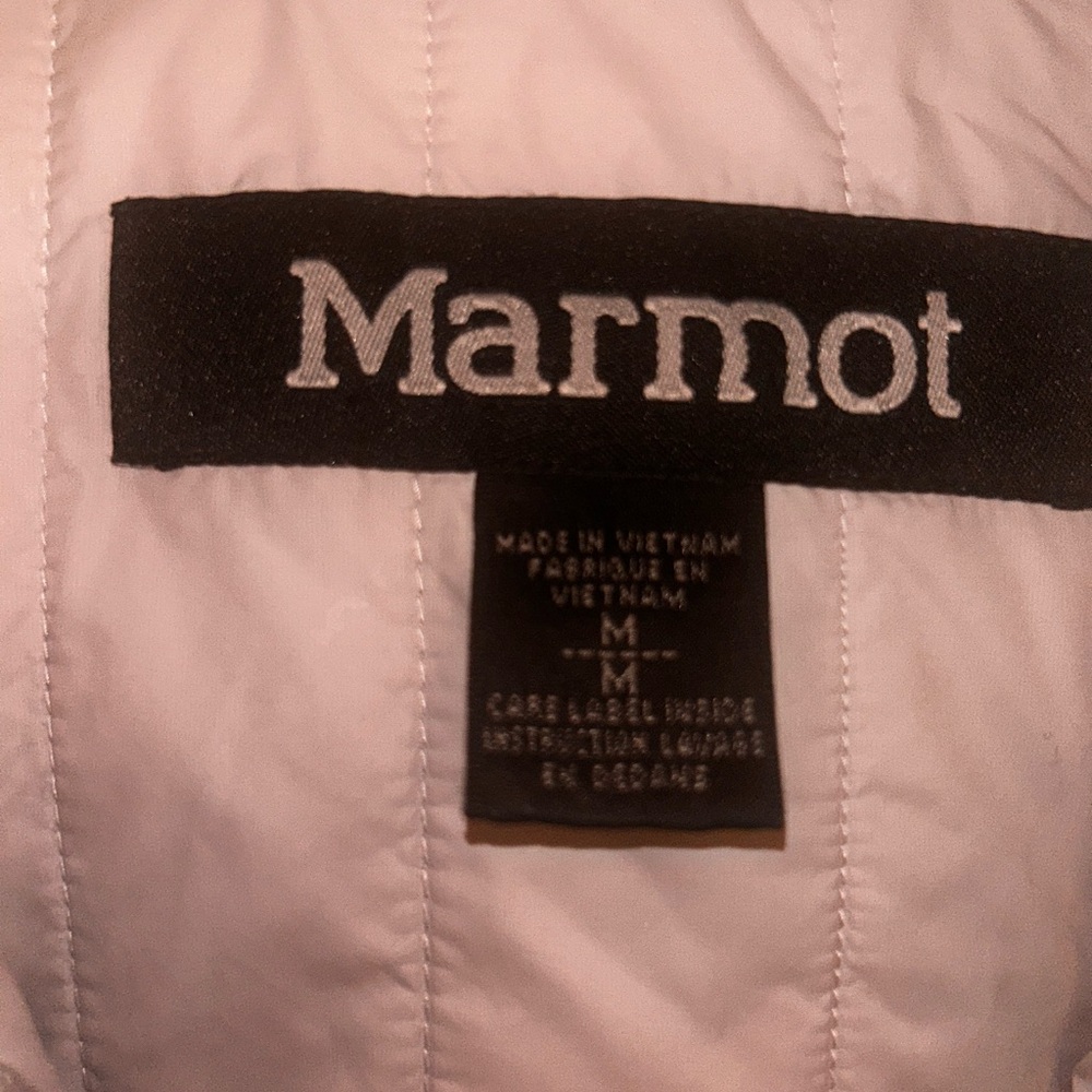 Marmot ( Excellent Brand) Women's GORE TEX Ski Jacket - Shell/ / Attached Hood - Picture 9 of 10